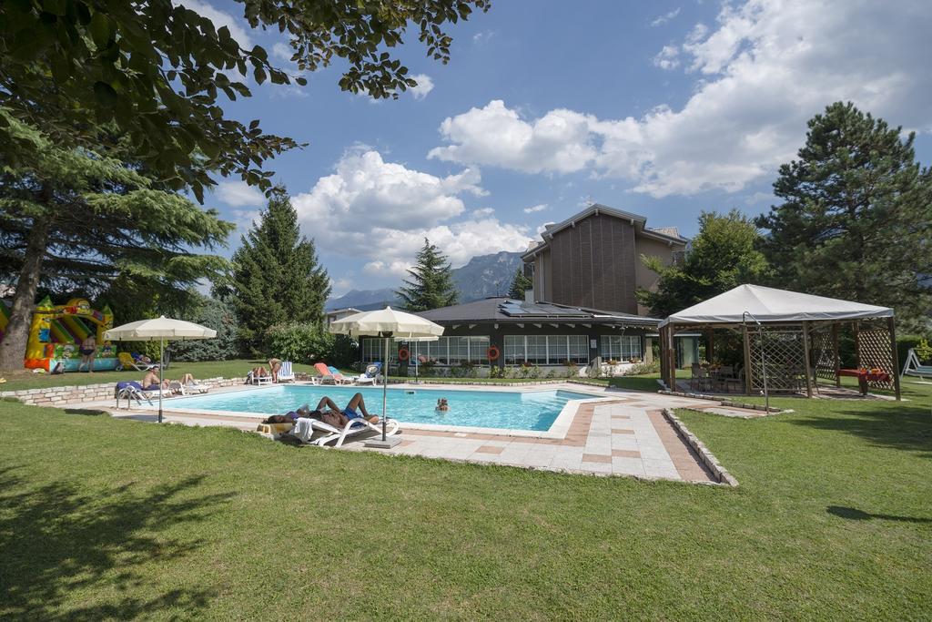 Hotel Bavaria 레비코온천 외부 사진